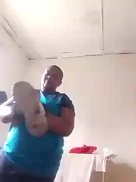 Snapshot of owam243 chatting on 9, 11, 2025 owam243 online show from 9, 11, 2025