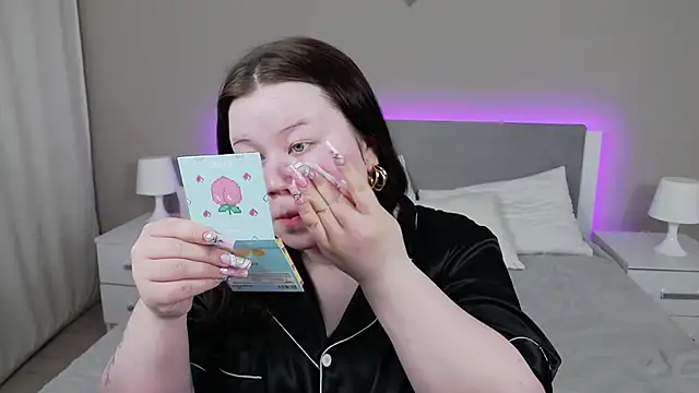 EvaNova  online show from 3, 12, 2025