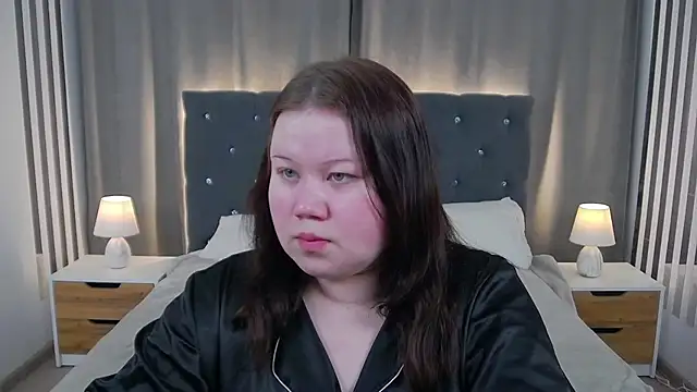 EvaNova  online show from 4, 12, 2025