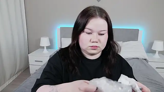 EvaNova  online show from 17, 11, 2025