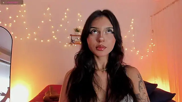 Snapshot of Tamara_Aluna_ chatting on 22, 5, 2026 Tamara Aluna online show from 22, 5, 2026