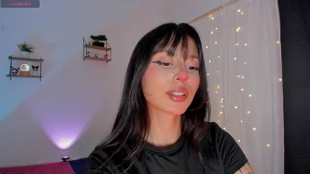 Snapshot of Tamara_Aluna_ chatting on 25, 7, 2026 Tamara Aluna online show from 25, 7, 2026