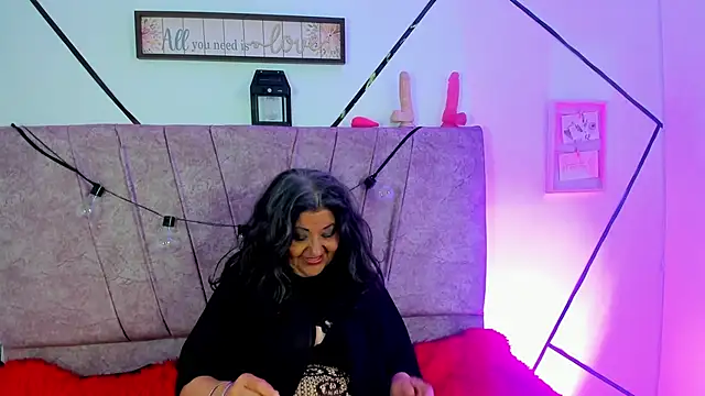 Victoriaa Anderson online show from 19, 2, 2026