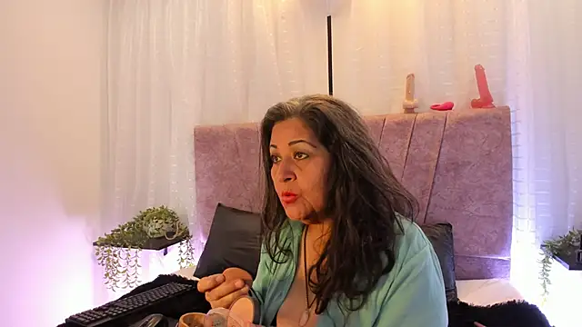 Victoriaa Anderson online show from 31, 3, 2026