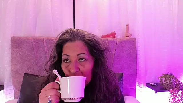 Victoriaa Anderson online show from 23, 4, 2026