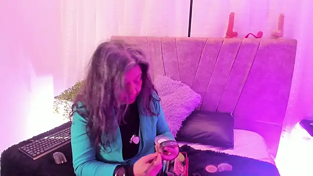 Snapshot of Victoriaa_Anderson chatting on 1, 5, 2026 Victoriaa Anderson online show from 1, 5, 2026