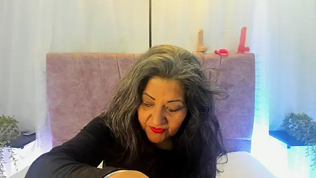 Victoriaa Anderson online show from 18, 3, 2026