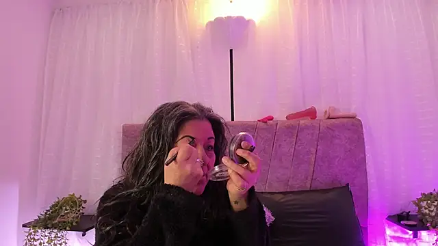 Snapshot of Victoriaa_Anderson chatting on 28, 4, 2026 Victoriaa Anderson online show from 28, 4, 2026