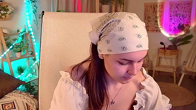 Snapshot of FrancescaCavaliere chatting on 16, 5, 2026 FrancescaCavaliere online show from 16, 5, 2026
