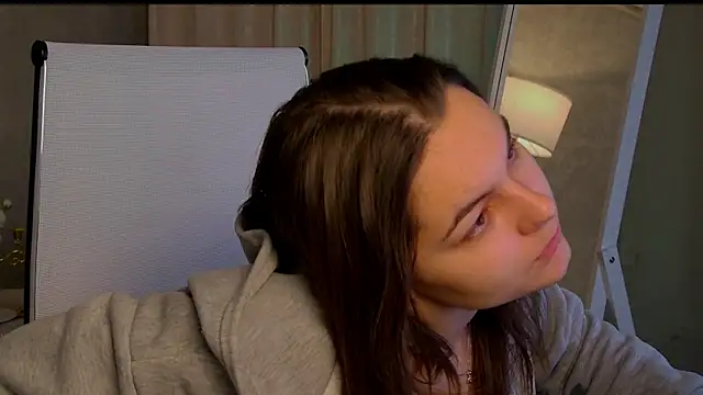 FrancescaCavaliere online show from 26, 11, 2025