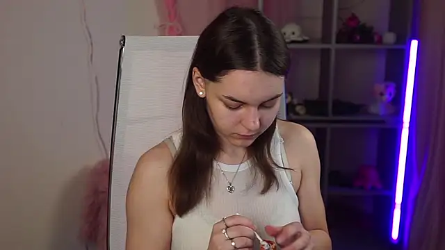 FrancescaCavaliere online show from 8, 4, 2026