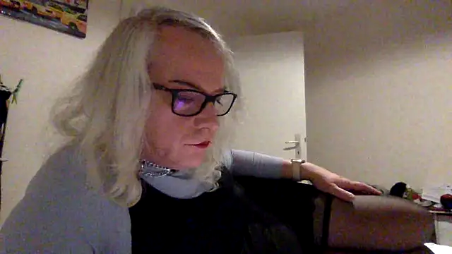 nicohumm online show from 5, 2, 2025