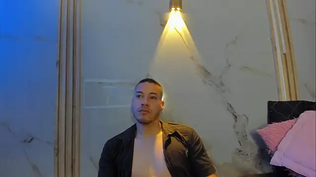 Aron and molly online show from 11, 2, 2026