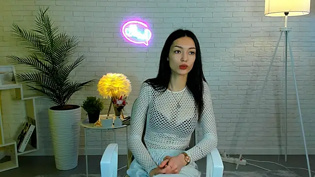 LannieHeart online show from 10, 11, 2025