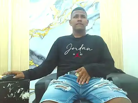 StraightBigCockk online show from 9, 11, 2025