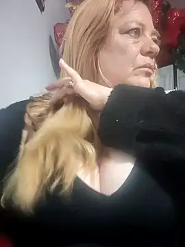 karlaanqui1 online show from 18, 12, 2025