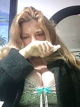 karlaanqui1 online show from 24, 2, 2026