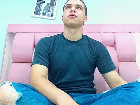 Liam York  online show from 17, 11, 2025