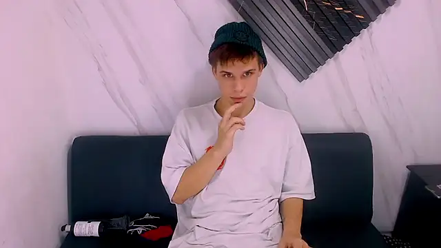 Liam York  online show from 31, 3, 2026