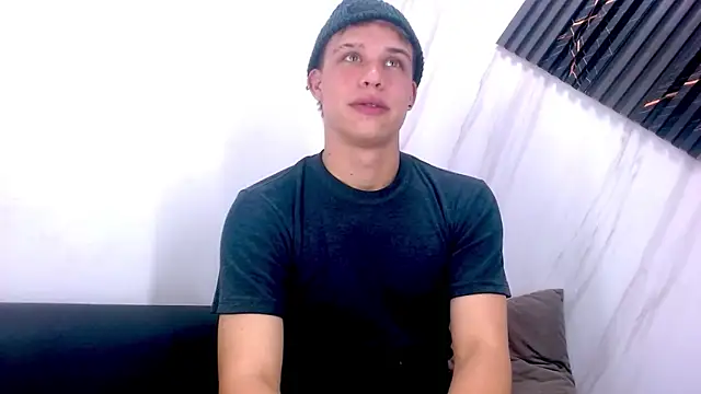 Liam York  online show from 24, 2, 2026