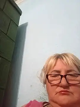 Snapshot of MilaTamila456 chatting on 17, 11, 2025 MilaTamila456 online show from 17, 11, 2025