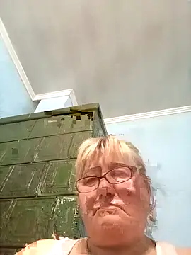 Snapshot of MilaTamila456 chatting on 12, 11, 2025 MilaTamila456 online show from 12, 11, 2025