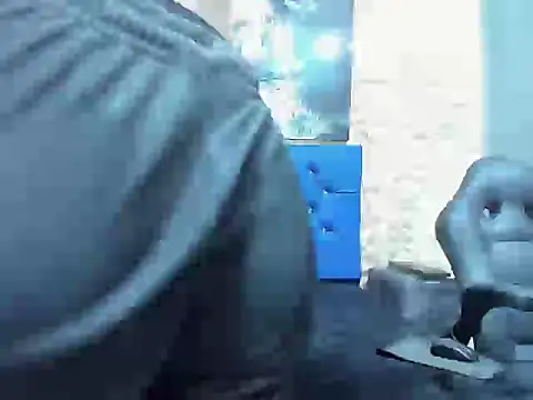 ElanGiraldo online show from 25, 3, 2026