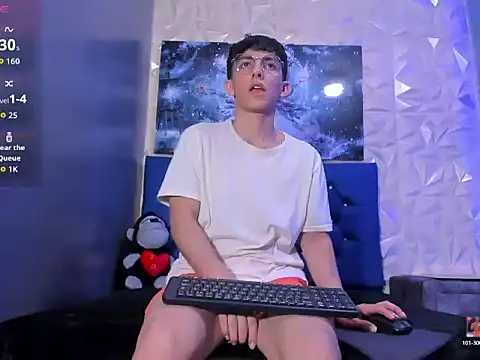 ElanGiraldo online show from 14, 4, 2026