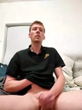 Snapshot of kromi93 chatting on 5, 6, 2026 kromi93 online show from 5, 6, 2026