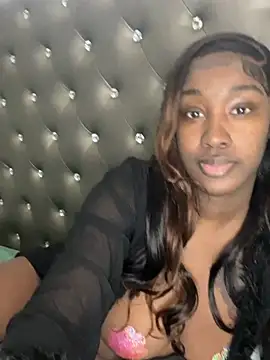 Snapshot of ToyaThick chatting on 8, 5, 2026 ToyaThick online show from 8, 5, 2026
