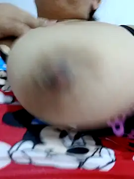 HotXXXgirl 01 online show from 13, 11, 2025