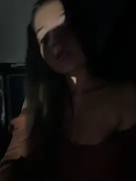 EmmiiGlow online show from 22, 5, 2026