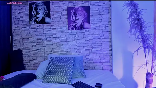 sofiaalarson online show from 15, 1, 2026