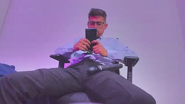 Prince1 dark online show from 21, 11, 2025