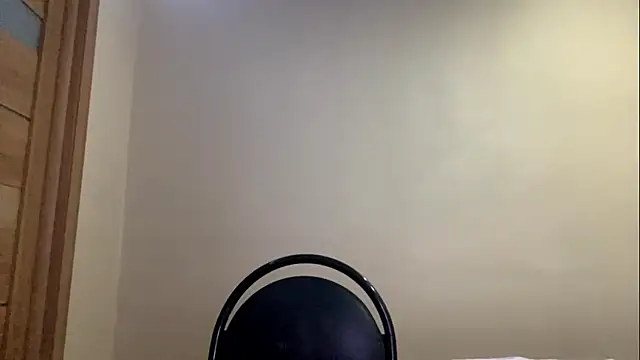 Snapshot of AnikaGoston chatting on 9, 11, 2025 AnikaGoston online show from 9, 11, 2025