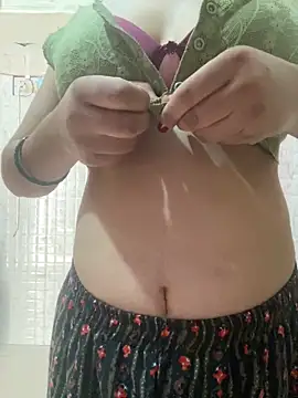 Red Queen 11 online show from 28, 11, 2025