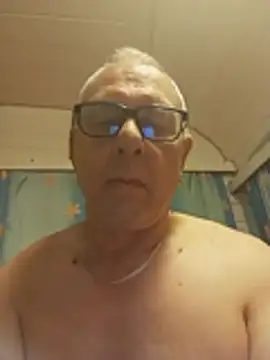Snapshot of andy-1961 chatting on 20, 5, 2026 andy-1961 online show from 20, 5, 2026