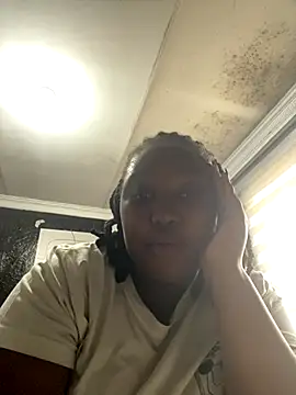 Snapshot of Your_dreadedhun chatting on 9, 11, 2025 Your dreadedhun online show from 9, 11, 2025