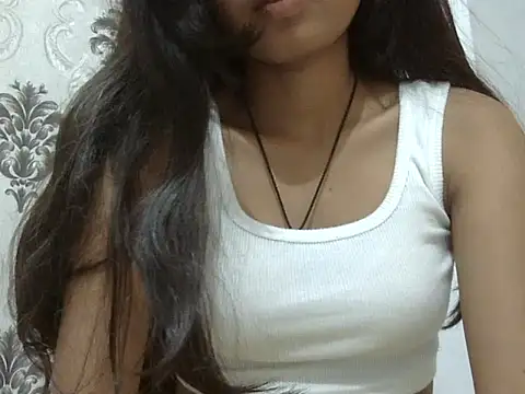 SEXY PRIYA83 online show from 21, 3, 2026