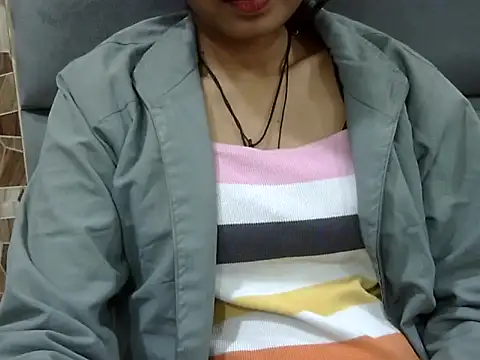 SEXY PRIYA83 online show from 12, 1, 2026