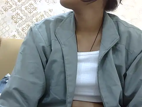 SEXY PRIYA83 online show from 13, 2, 2026