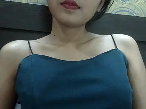 SEXY PRIYA83 online show from 21, 4, 2026
