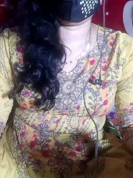 HotGirl23231 online show from 29, 6, 2026