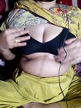 HotGirl23231 online show from 15, 7, 2026