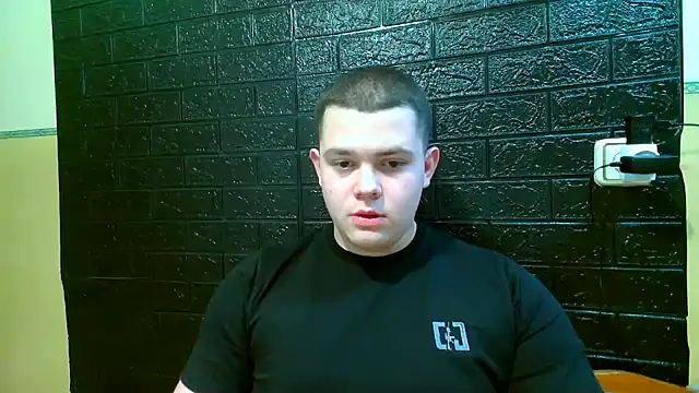 CuteButNaughty  online show from 28, 11, 2025