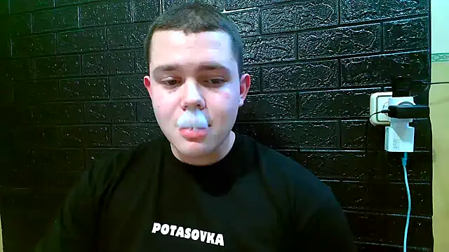 CuteButNaughty  online show from 22, 12, 2025