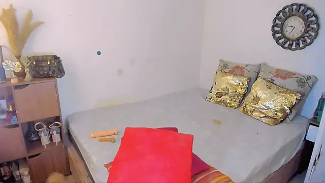 hotcassy online show from 10, 4, 2026