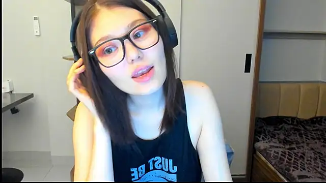 HopeLovely online show from 23, 2, 2026