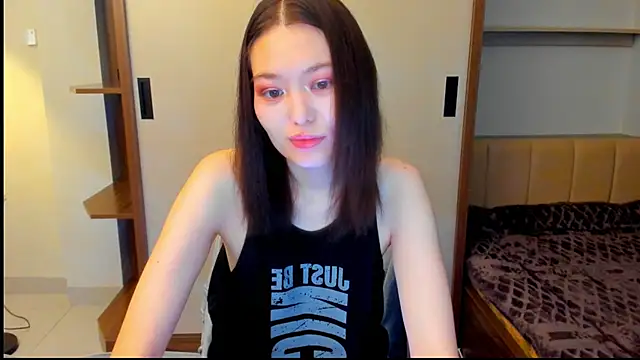 Snapshot of HopeLovely chatting on 10, 4, 2026 HopeLovely online show from 10, 4, 2026