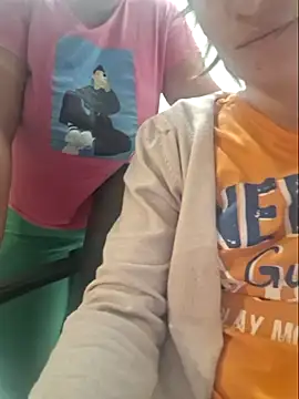 Snapshot of 12dariea chatting on 9, 11, 2025 12dariea online show from 9, 11, 2025